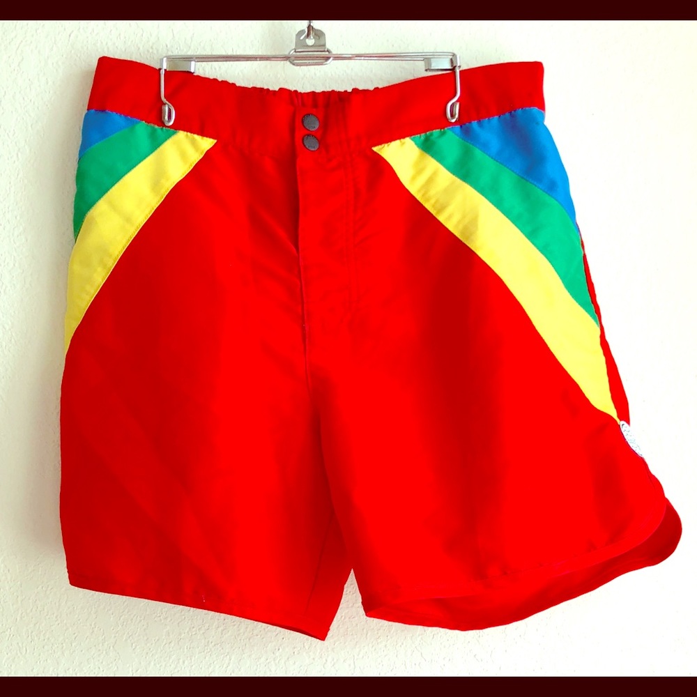 Chubbies Red Striped Size Large Swim Shorts